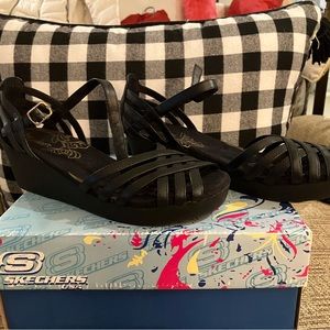 Sketchers wedge sandals